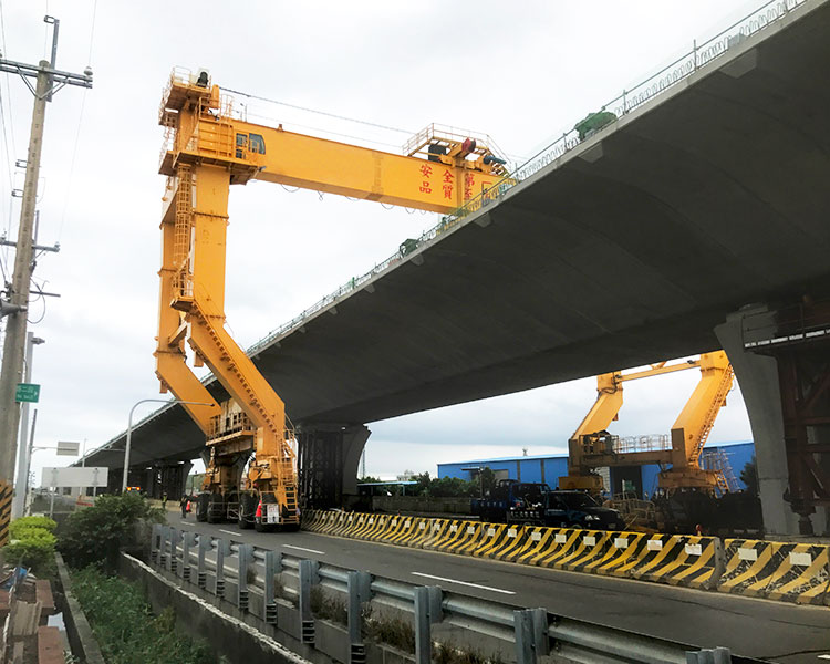 Construcción de puentes y carreteras exige mano de obra experimentada